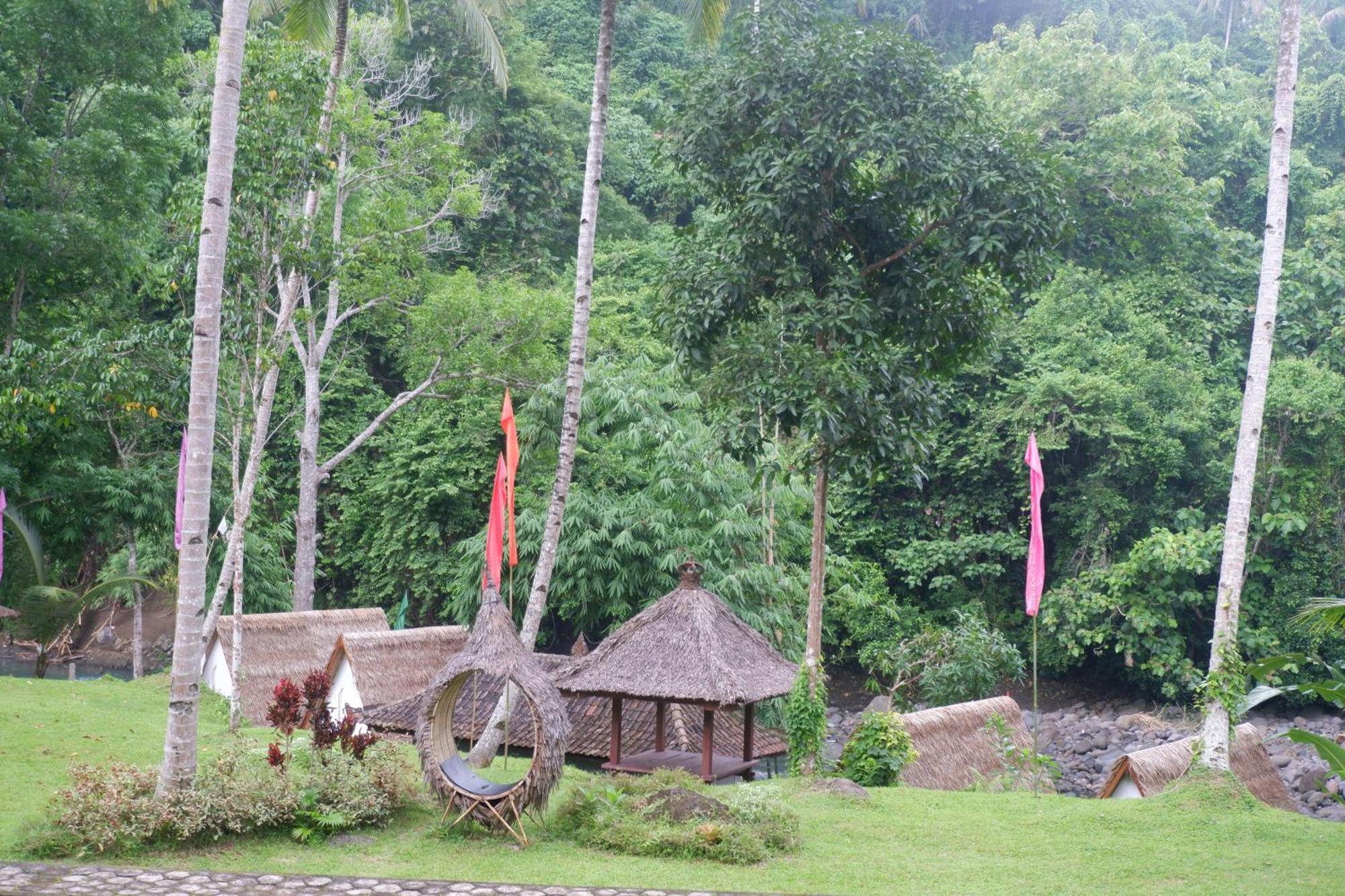 Aum Resort Pulukan Exterior foto